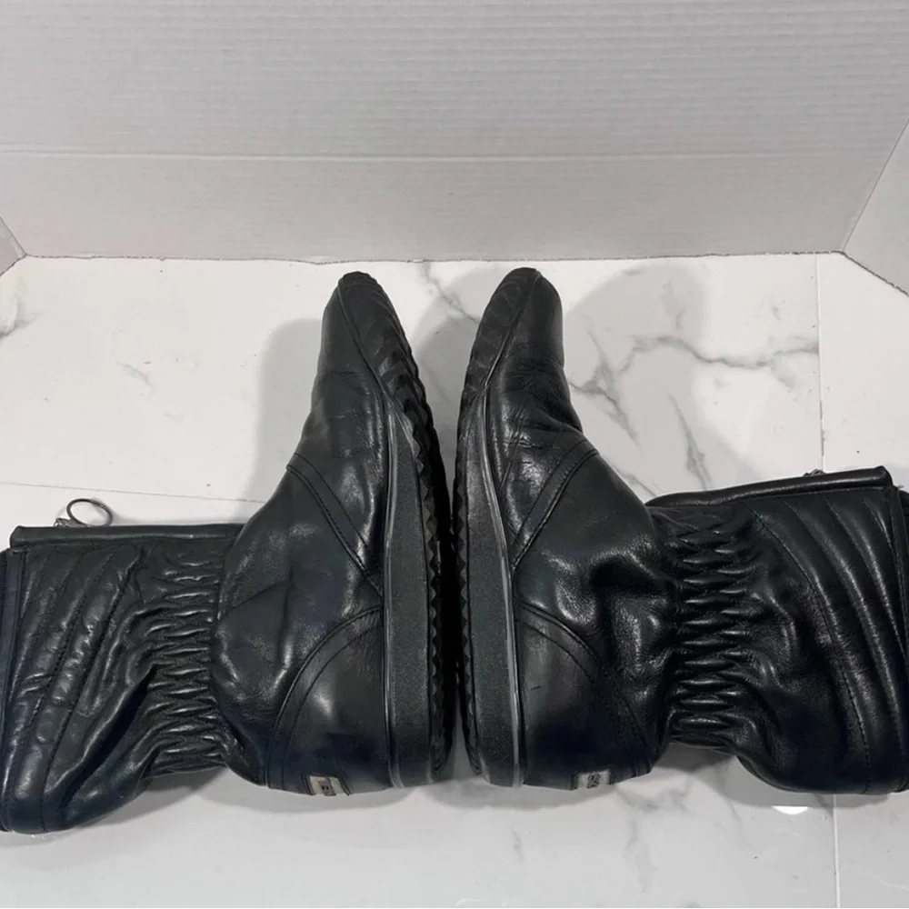 SOREL Firenzie Black Leather Ankle Boots Women’s Size 7.5 Winter Zip Waterproof